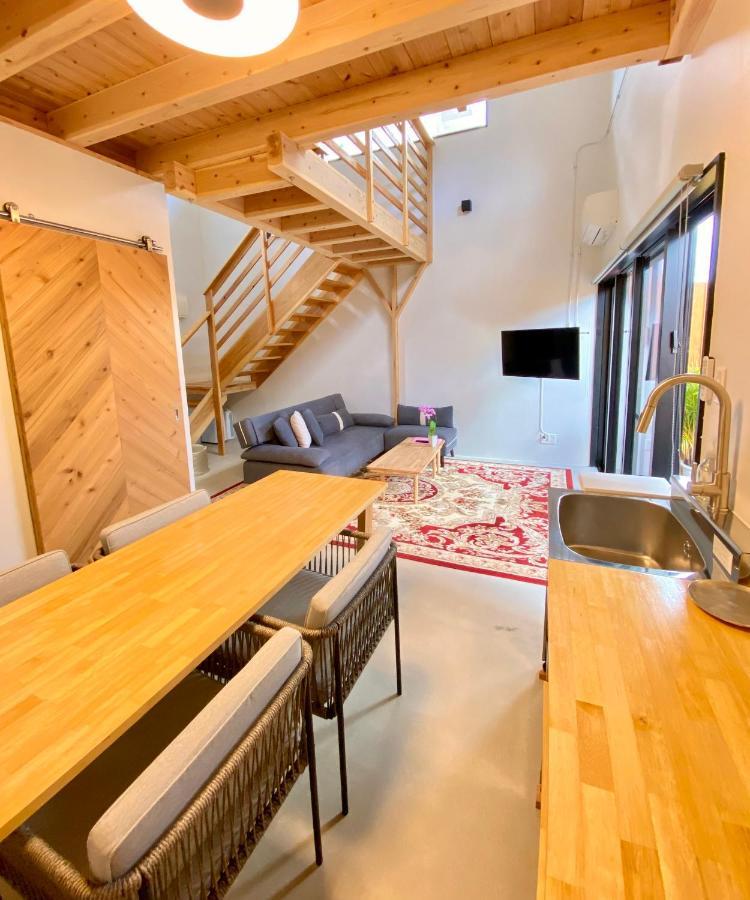 מוטובו Hotel Little Swiss House מראה חיצוני תמונה