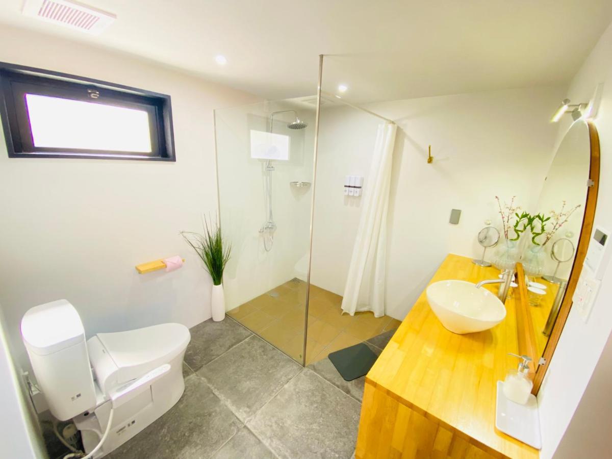 מוטובו Hotel Little Swiss House מראה חיצוני תמונה